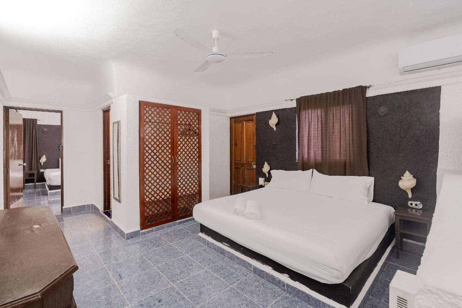 Mayan Art Hotel 10 Avenue Playa del Carmen Exterior photo