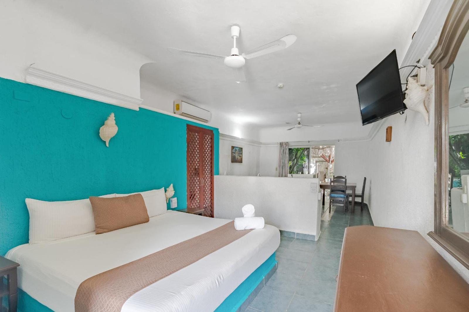 Mayan Art Hotel 10 Avenue Playa del Carmen Exterior photo